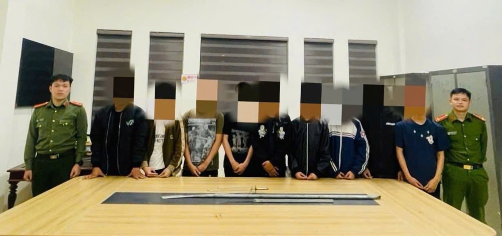 Triệu tập nhóm 23 thanh thiếu niên hẹn đua xe qua TikTok - ảnh 1