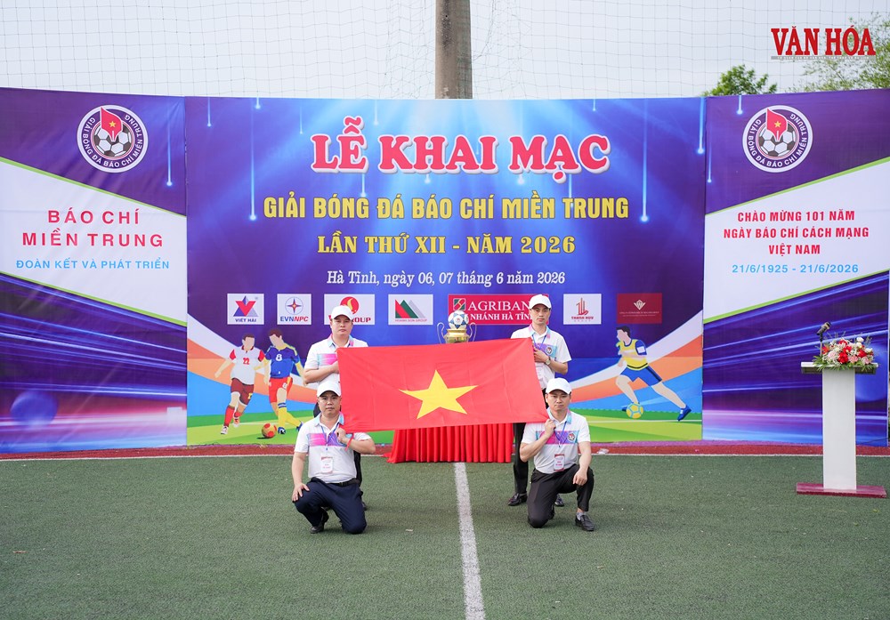 Khai mạc Giải bóng đá Báo chí miền Trung lần thứ XII tại Hà Tĩnh - ảnh 3