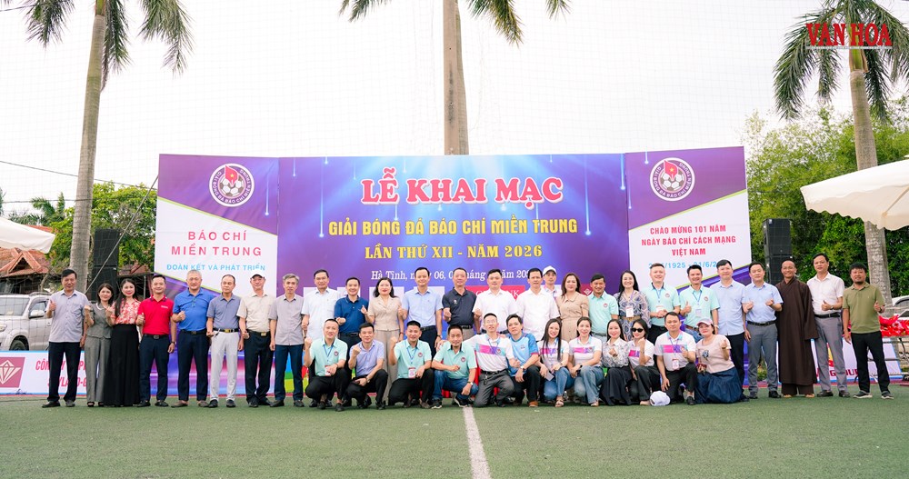 Khai mạc Giải bóng đá Báo chí miền Trung lần thứ XII tại Hà Tĩnh - ảnh 8