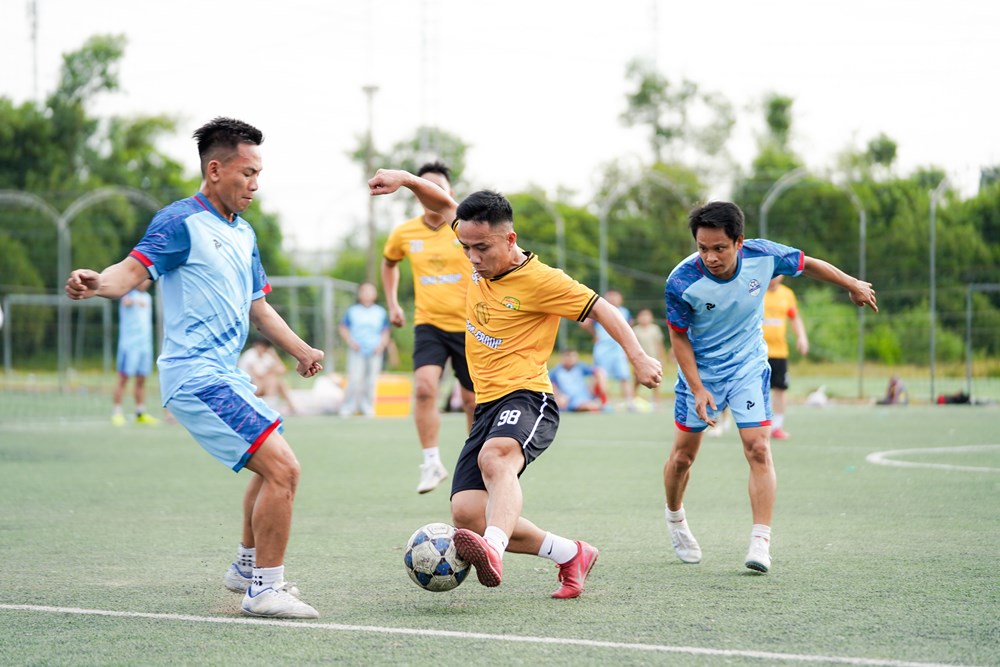 Ngược dòng nghẹt thở, FC Báo chí Hà Tĩnh vào chung kết lịch sử gặp Nghệ An - ảnh 11