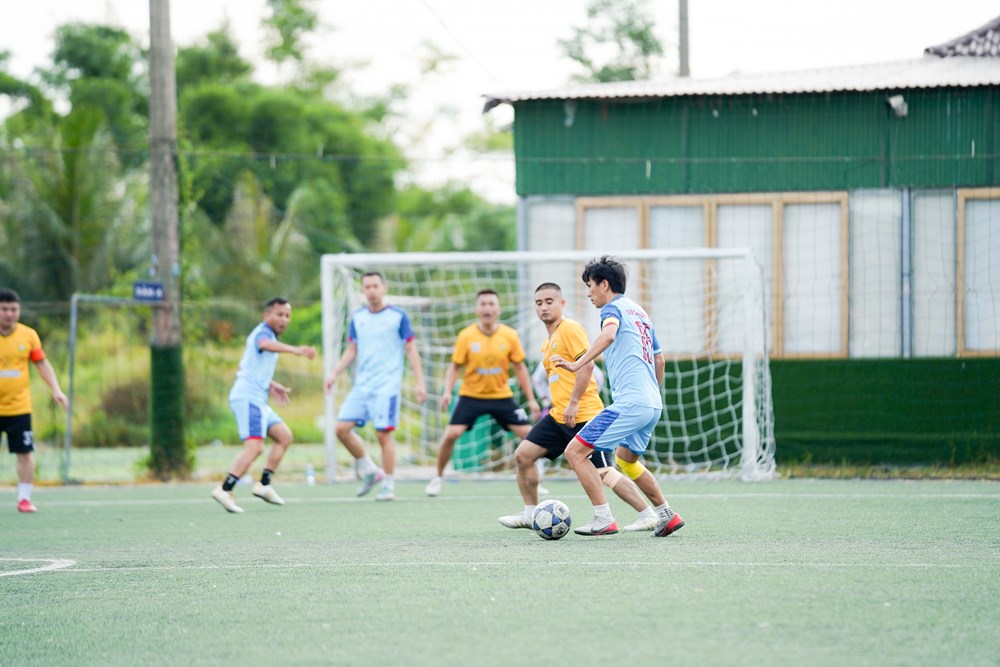 Ngược dòng nghẹt thở, FC Báo chí Hà Tĩnh vào chung kết lịch sử gặp Nghệ An - ảnh 10