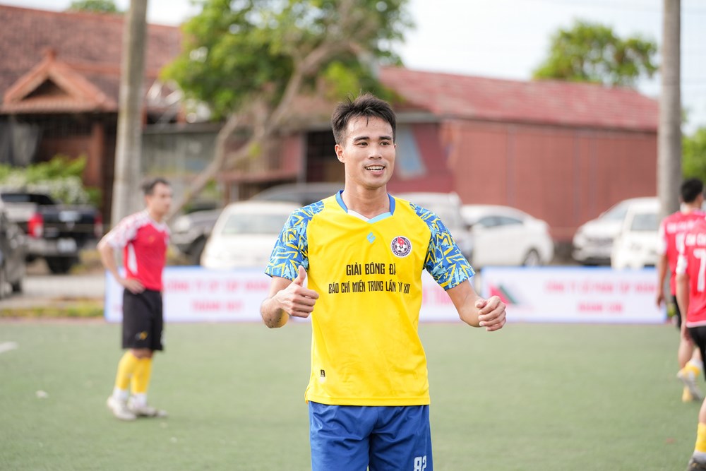 Ngược dòng nghẹt thở, FC Báo chí Hà Tĩnh vào chung kết lịch sử gặp Nghệ An - ảnh 3
