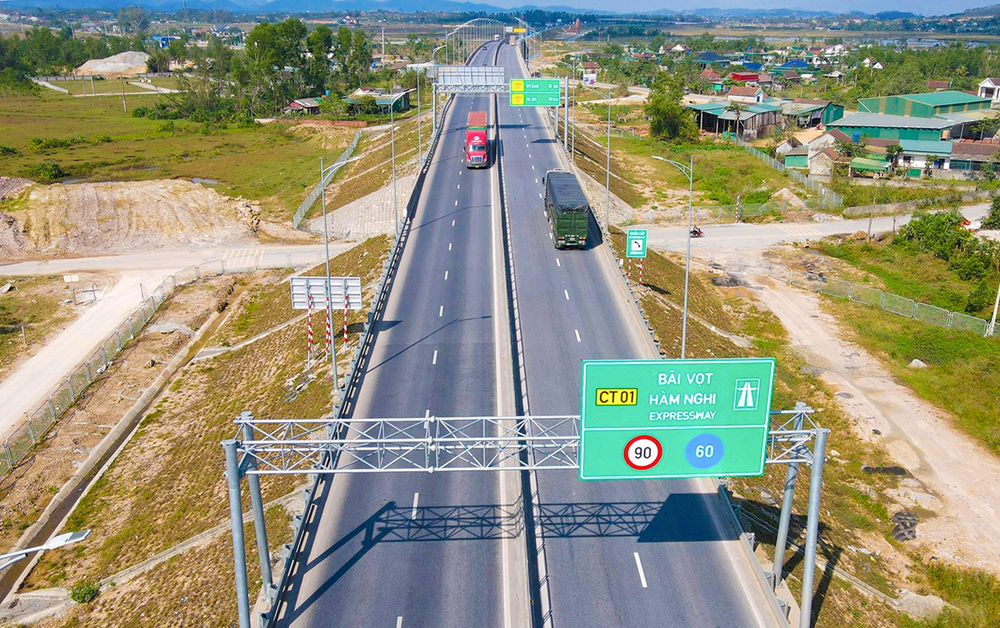 Cao tốc Bắc - Nam qua Hà Tĩnh có 6 trạm thu phí sắp vận hành - ảnh 1