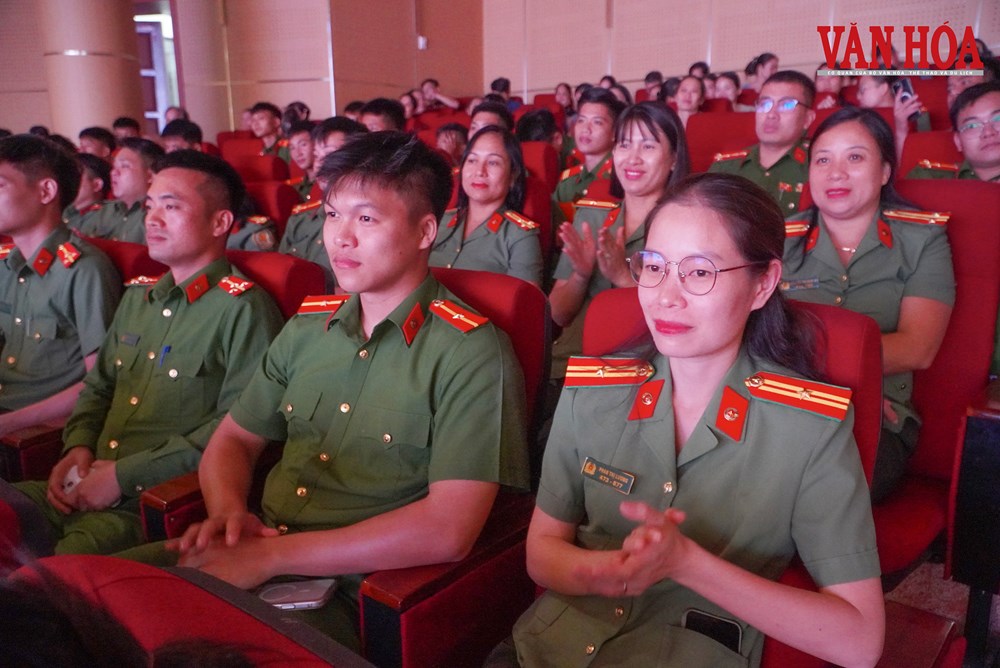 Khai mạc Tuần phim kỷ niệm 79 năm Ngày Thương binh - Liệt sĩ tại Hà Tĩnh - ảnh 9