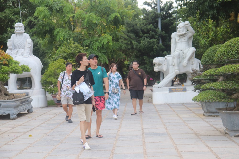 Đà Nẵng: Nhiều sản phẩm mới thu hút khách - ảnh 4