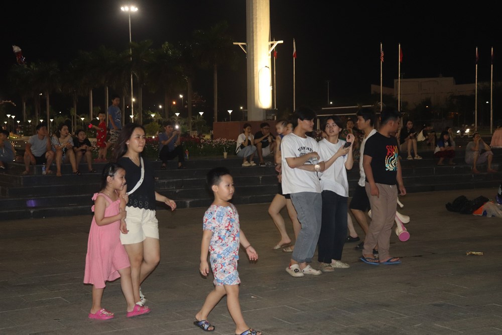 Đà Nẵng: Sôi động nhịp đêm phố biển - ảnh 5