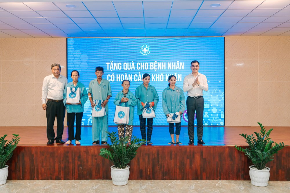 Đà Nẵng: Hàng nghìn người dân được chăm sóc, tư vấn sức khỏe - ảnh 2