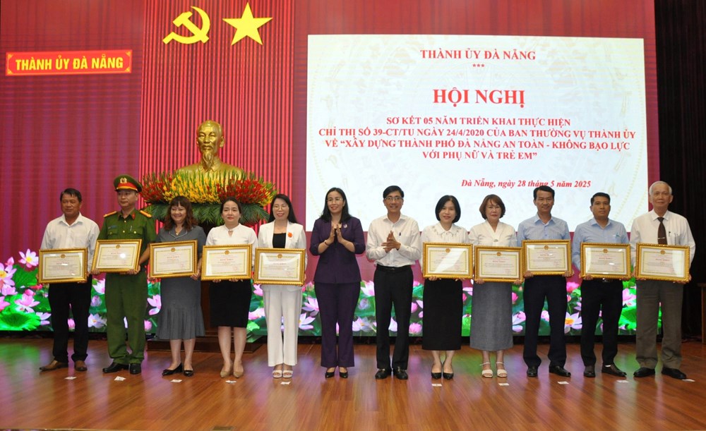 Xây dựng thành phố an toàn - không bạo lực với phụ nữ và trẻ em - ảnh 2