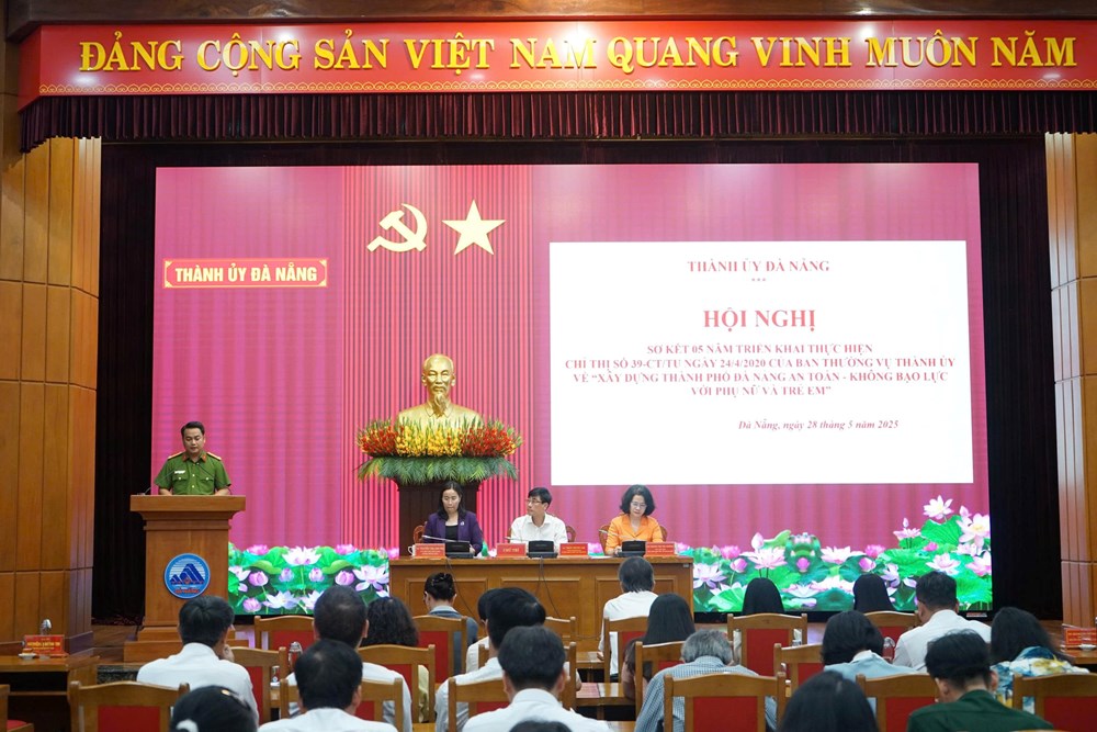 Xây dựng thành phố an toàn - không bạo lực với phụ nữ và trẻ em - ảnh 1