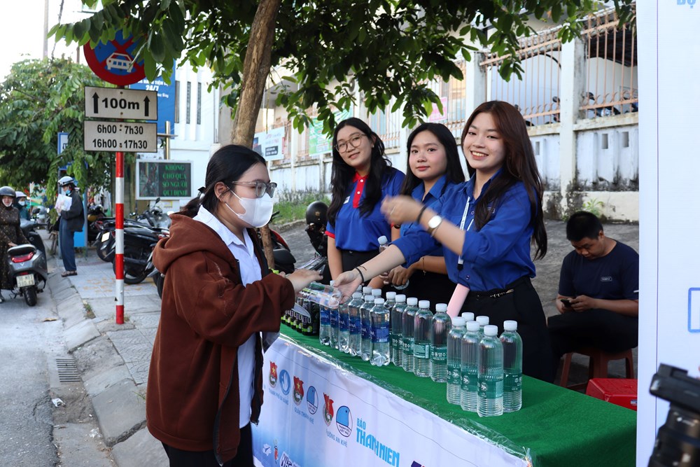 Thí sinh Đà Nẵng bắt đầu môn thi đầu tiên kỳ thi tốt nghiệp THPT 2025 - ảnh 3