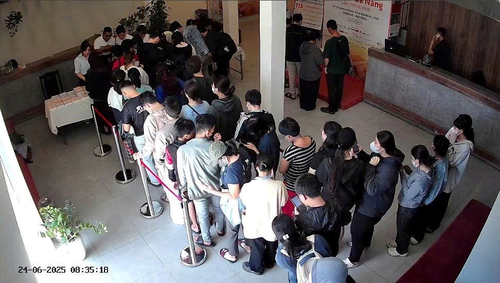 Trình chiếu phim ngoài trời dành cho khán giả - ảnh 3