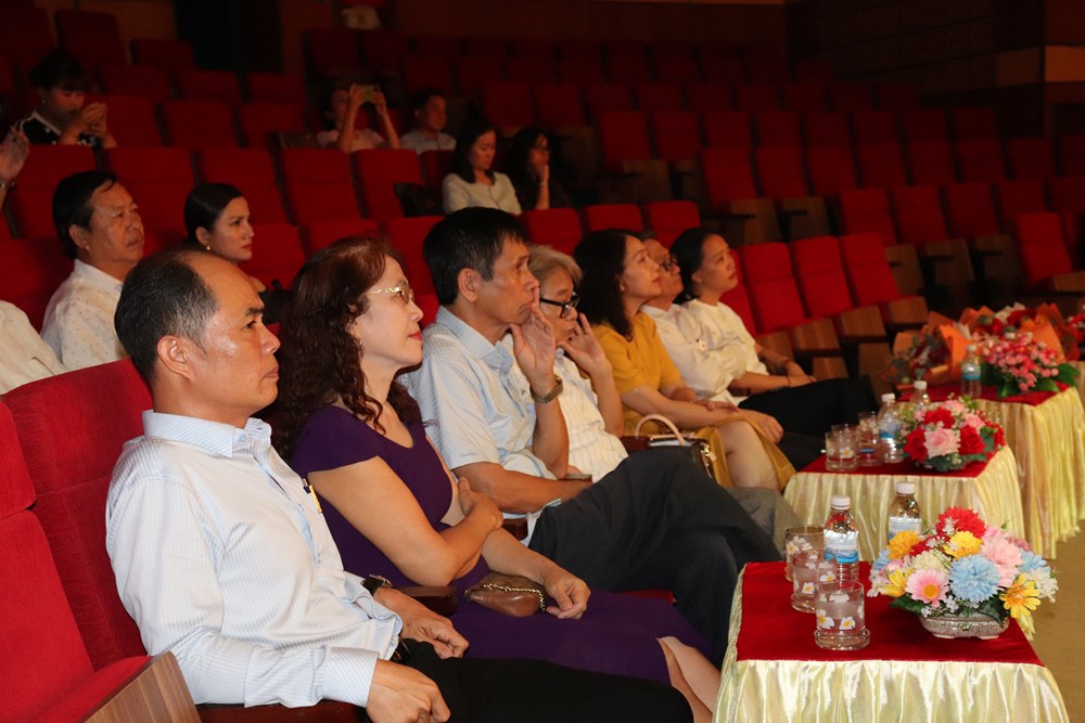 Nhà hát Tuồng Nguyễn Hiển Dĩnh báo cáo tổng duyệt vở diễn “Còn mãi với non sông” - ảnh 2