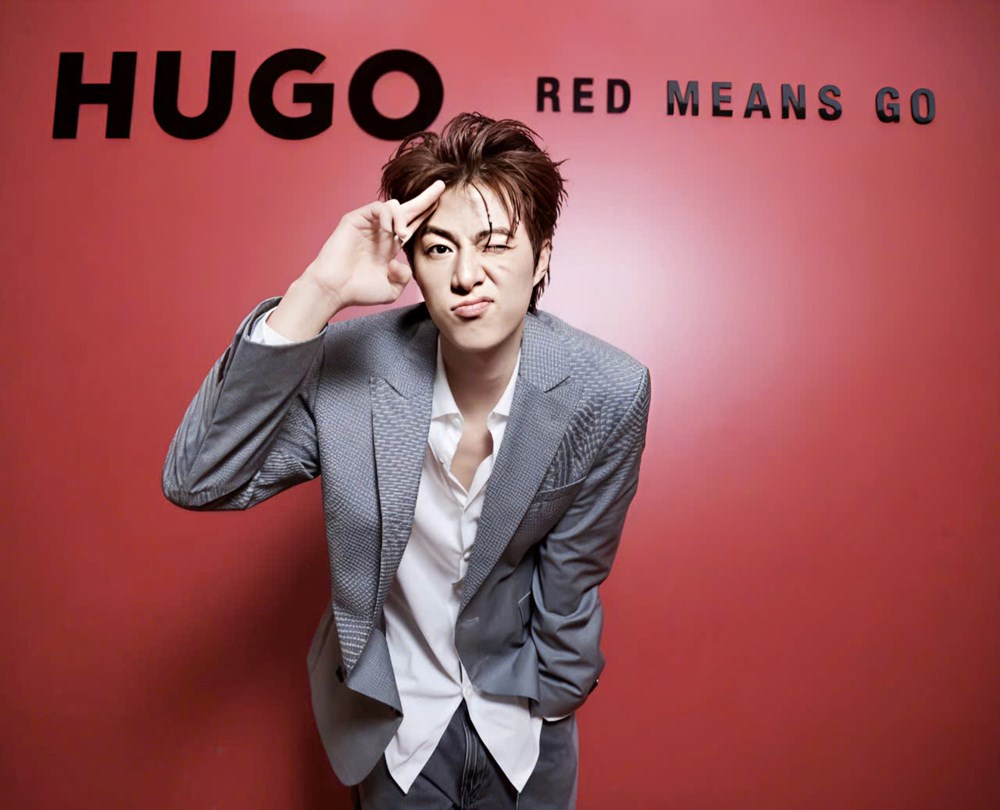 Vương Bình “khuấy động” sự kiện HUGO, chính thức mở màn chiến dịch “Red Means GO” tại Việt Nam - ảnh 7