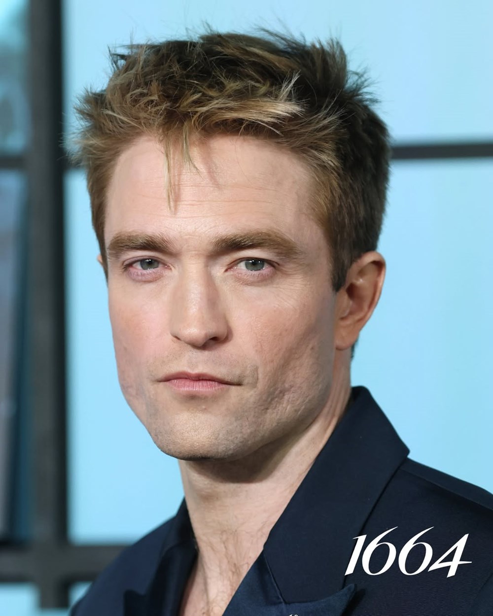 Cú bắt tay lịch lãm giữa “quý ông màn ảnh” Robert Pattinson và thương hiệu bia Pháp tinh tế 1664 Blanc - ảnh 3