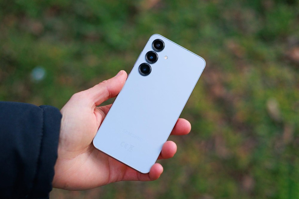 Vì sao 2026 Galaxy S25 trở nên đáng mua hơn bao giờ hết? - ảnh 1