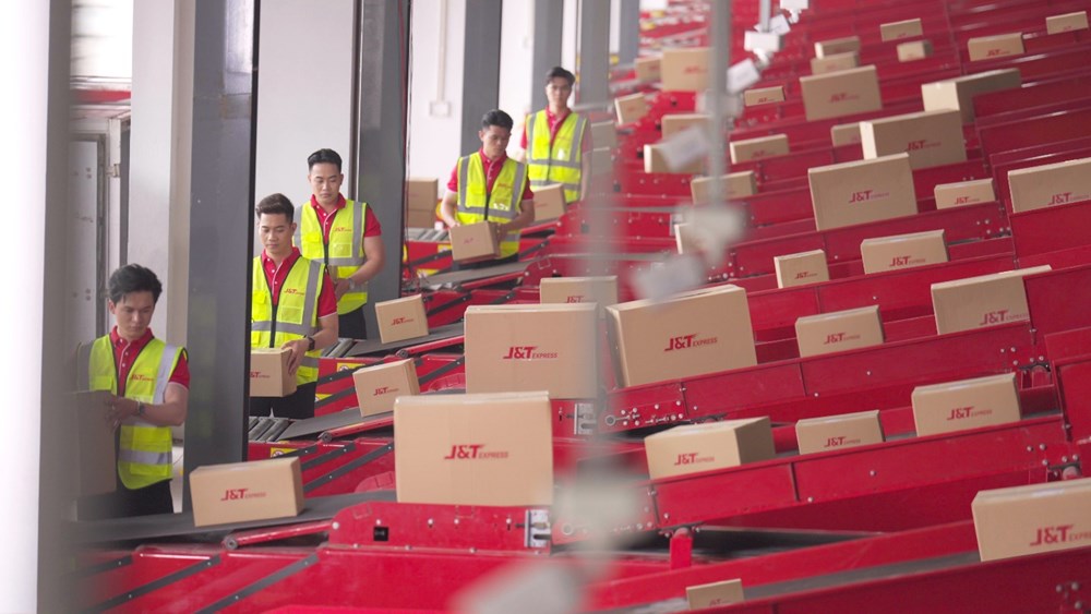 Nghỉ lễ dài ngày: Người trẻ chọn gửi đồ trước để giảm tải hành lý - ảnh 4