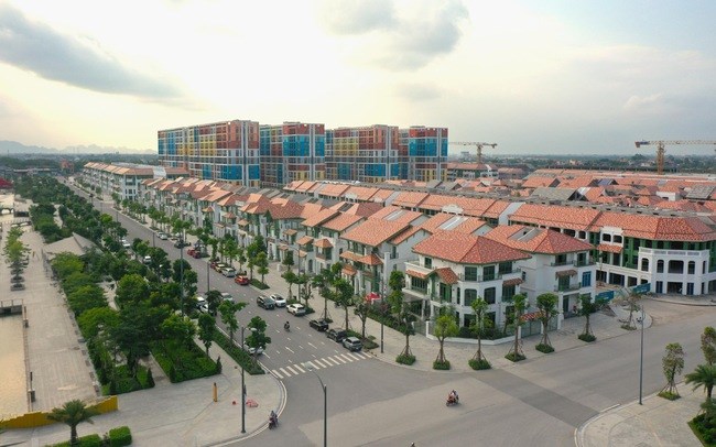 Nhà phố Sun Urban City chuẩn bị bàn giao, hưởng “lộc” từ đại lộ lễ hội đông nghịt khách - ảnh 1