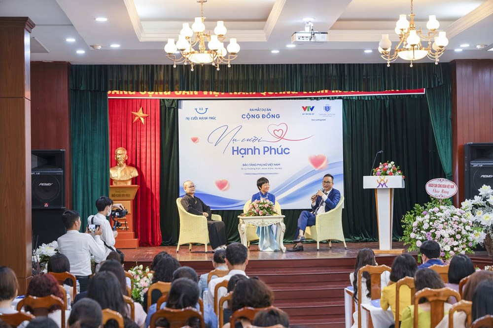 Mang “Nụ cười hạnh phúc” đến với phụ nữ và trẻ em bị bạo hành - ảnh 1