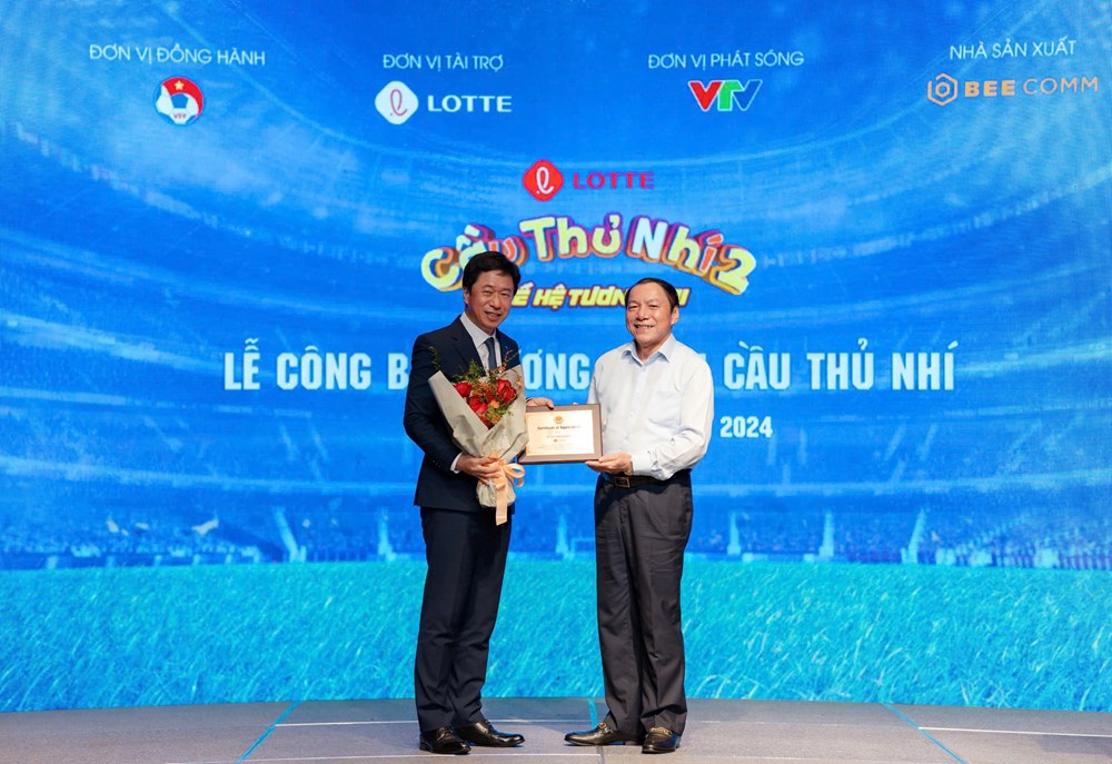 Cầu thủ nhí ươm mầm tài năng, góp phần phát triển thể thao Việt Nam - ảnh 2