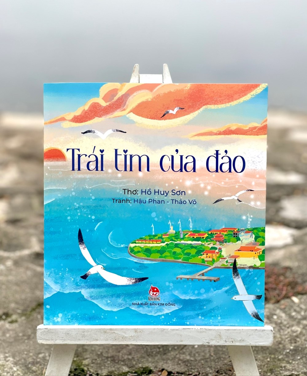 Bức tranh quần đảo Trường Sa dung dị mà thơ mộng, đầy màu sắc - ảnh 1