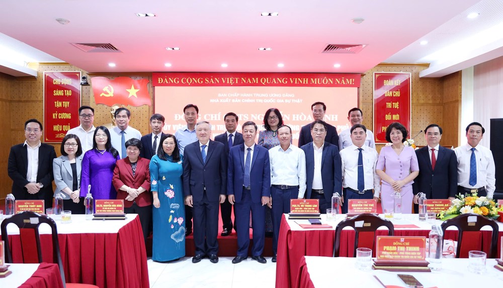 Lễ ra mắt “Tủ sách điện tử Chủ tịch Hồ Chí Minh” - ảnh 5