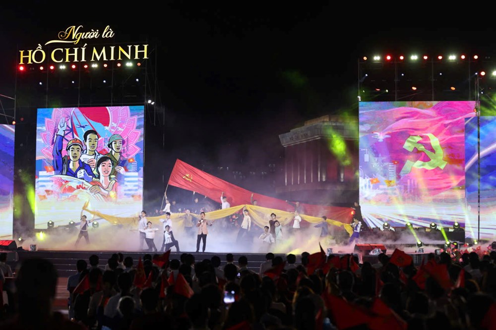 Chương trình nghệ thuật đặc biệt “Người là Hồ Chí Minh” - ảnh 5