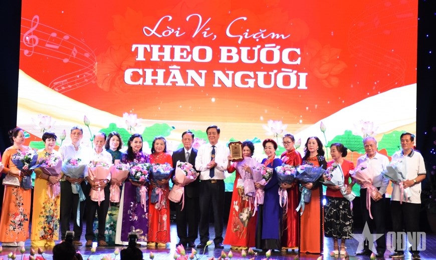 Âm vang Ví, Giặm theo bước chân Người - ảnh 4