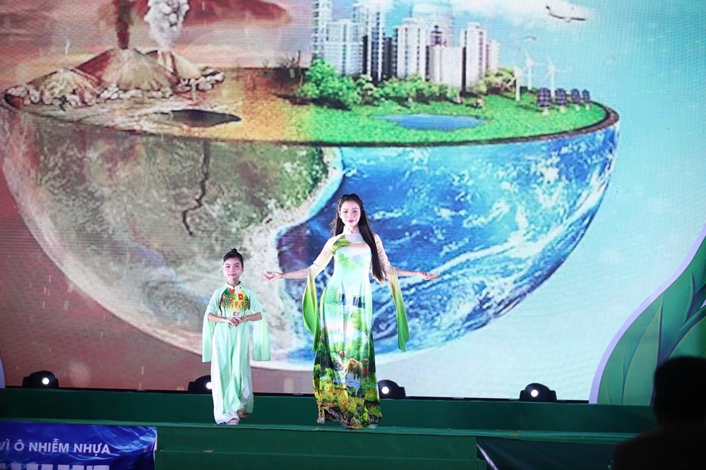 Nghệ thuật đồng hành vì một Việt Nam xanh bền vững - ảnh 7