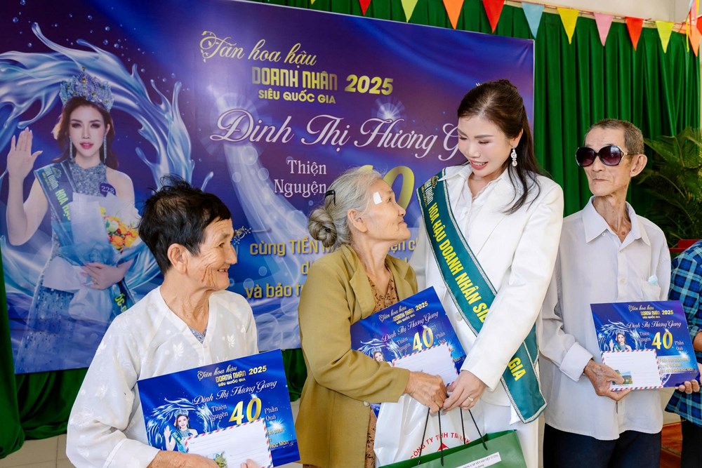 Hoa hậu Hương Giang và hành trình “Trao gửi yêu thương” - ảnh 2