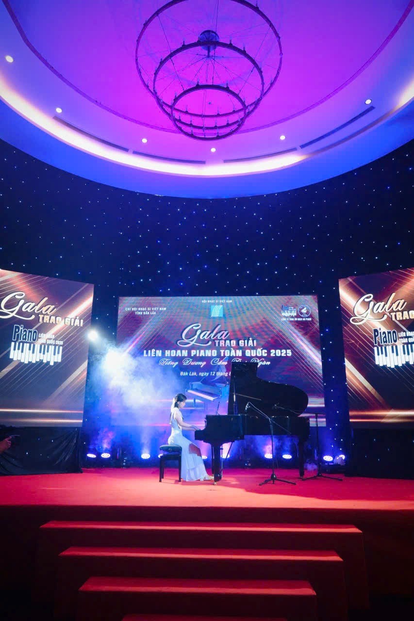 Cầu nối đưa tiếng đàn piano đến gần hơn với công chúng - ảnh 5