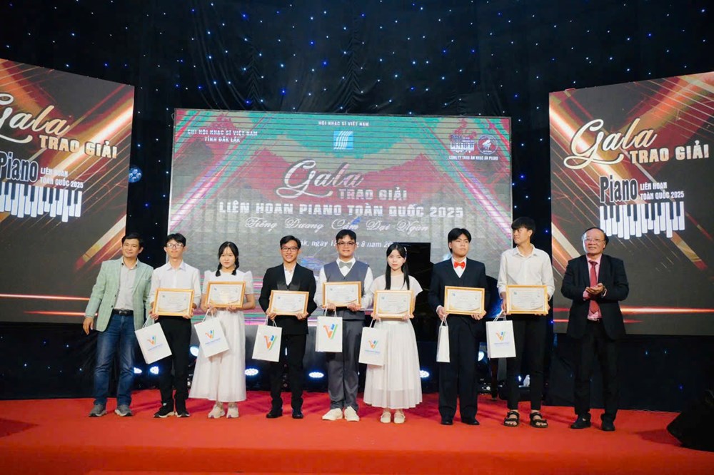 Cầu nối đưa tiếng đàn piano đến gần hơn với công chúng - ảnh 2