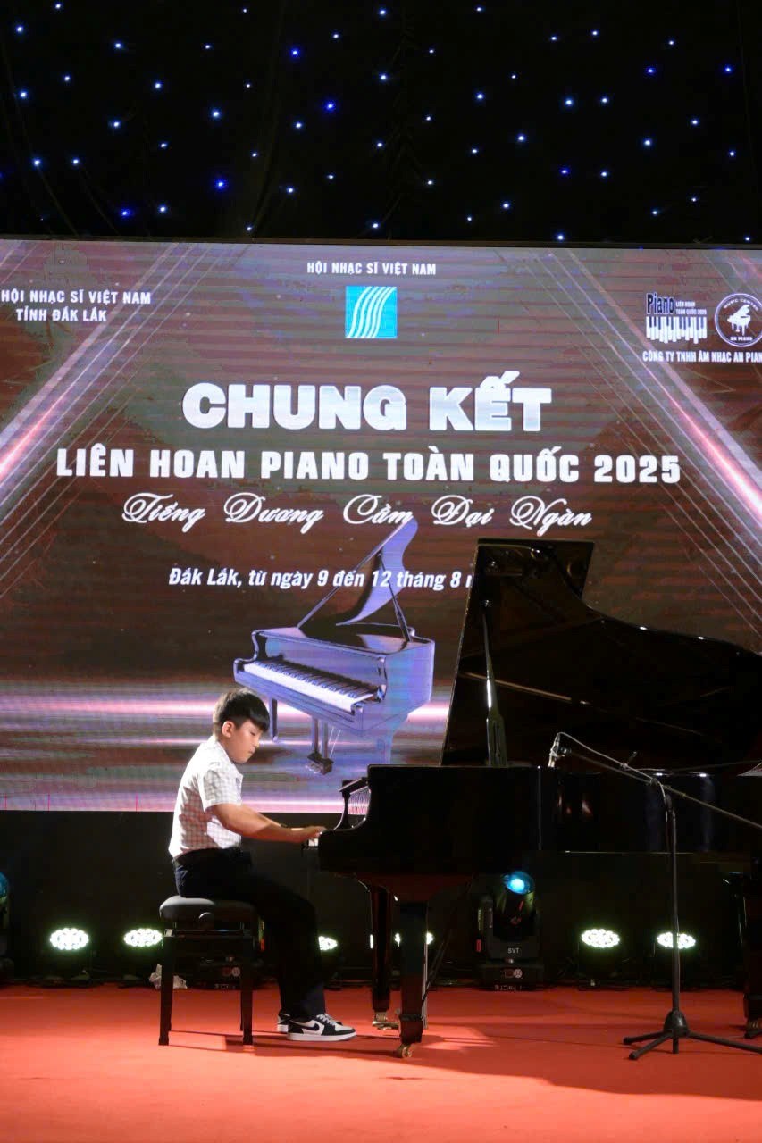 Cầu nối đưa tiếng đàn piano đến gần hơn với công chúng - ảnh 3