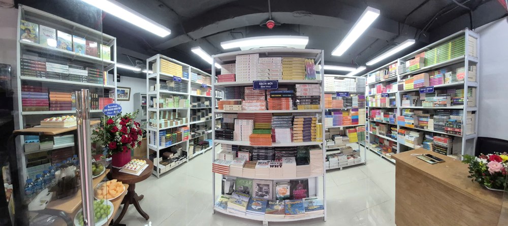 Xunhasaba khai trương trụ sở và cửa hàng sách ngoại văn mới tại Hà Nội - ảnh 3