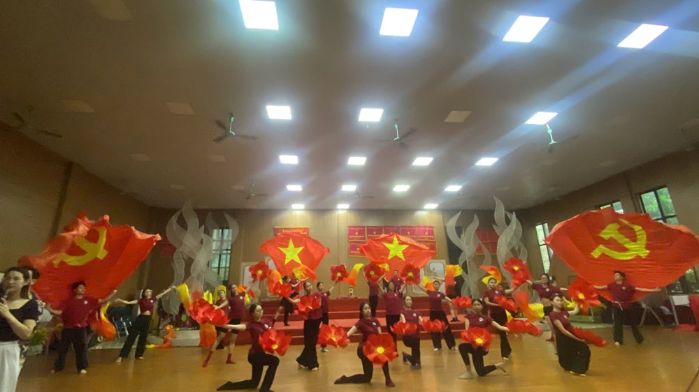 Nghệ sĩ tự hào được kể chuyện lịch sử trong chương trình nghệ thuật kỷ niệm 80 năm ngành Văn hóa - ảnh 1