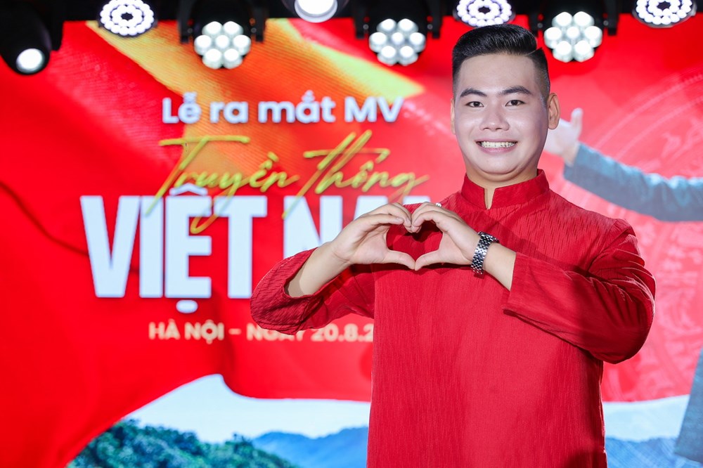 Ca sĩ trẻ Dương Minh Quý đưa “Hịch tướng sĩ” vào MV đầu tay - ảnh 1