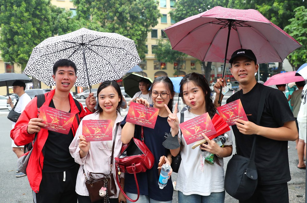 Tấm vé nhỏ cảm xúc lớn: Hẹn gặp nhau tại concert đặc biệt kỷ niệm 80 năm hành trình vinh quang - ảnh 1