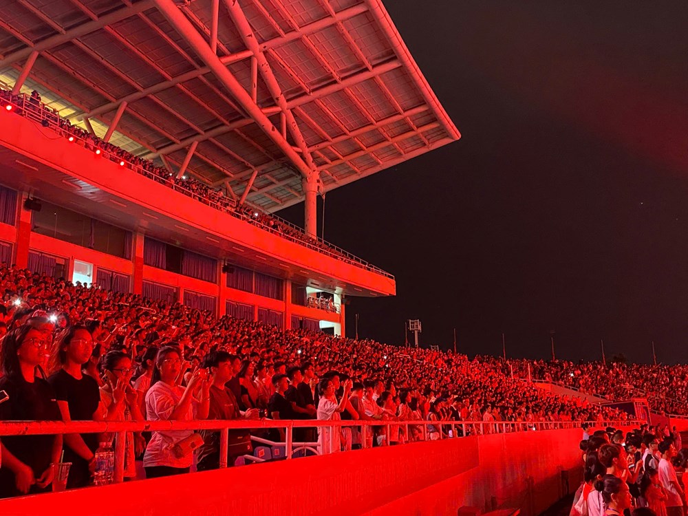 Hơn 2 vạn khán giả mê đắm trong buổi tập luyện concert “80 năm Hành trình Độc lập – Tự do – Hạnh phúc” - ảnh 2