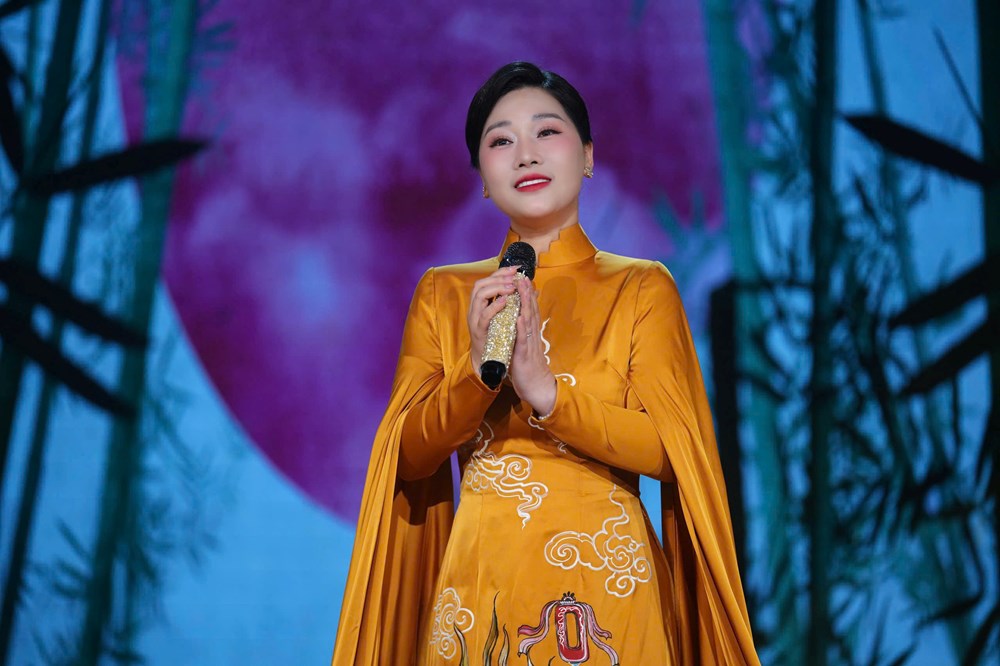 NSƯT Hương Giang với dự án âm nhạc đặc biệt “Vang mãi ban hùng ca dân tộc” - ảnh 3
