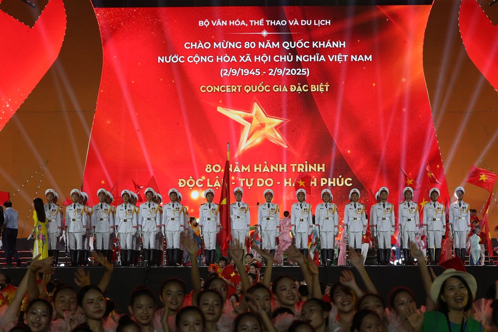 Việt Nam hành trình 80 năm rạng ngời niềm tin - ảnh 2