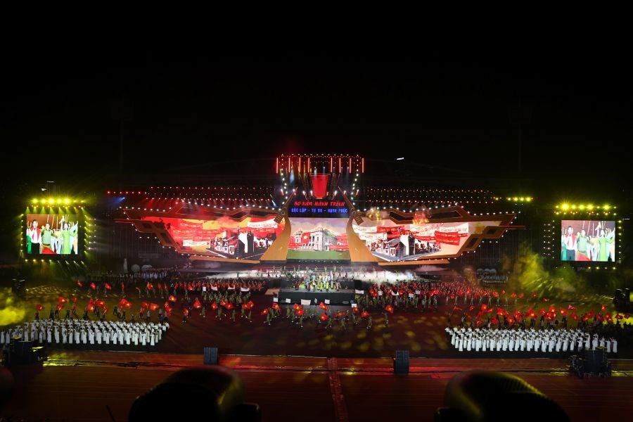 Nhiệt huyết tuổi trẻ lan tỏa trong concert “80 năm Hành trình Độc lập – Tự do – Hạnh phúc” - ảnh 10
