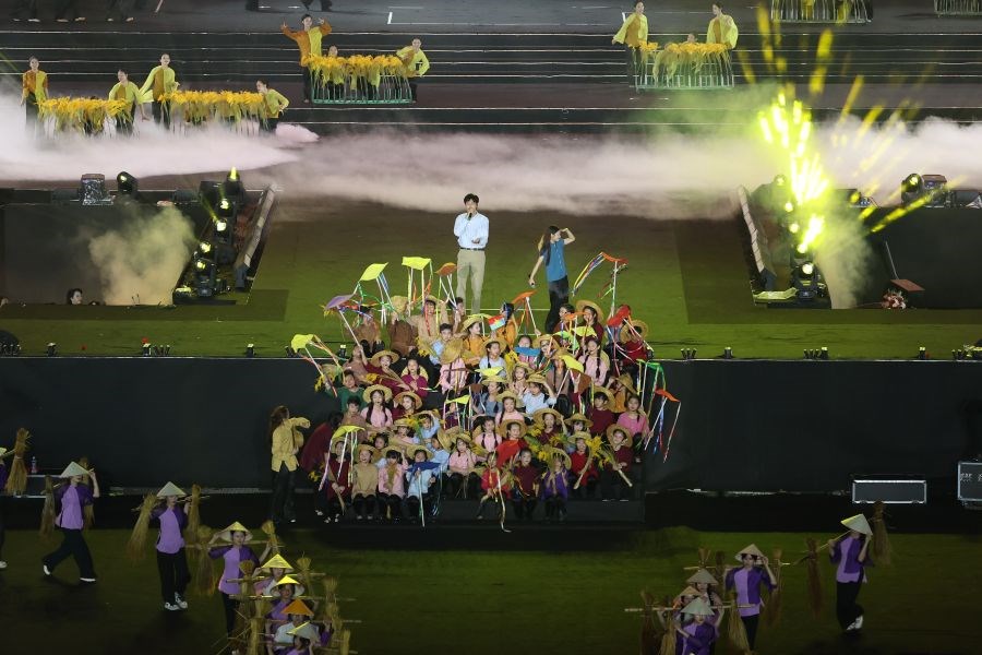 Bộ VHTTDL tạo nên “làn sóng yêu nước” qua những concert chính luận xứng tầm - ảnh 6