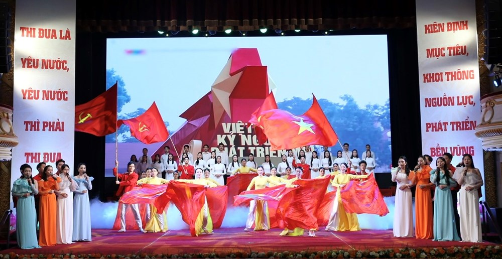 Lan tỏa tinh thần thi đua, bồi đắp khát vọng cống hiến trong ngành Văn hóa, Thể thao và Du lịch - ảnh 1