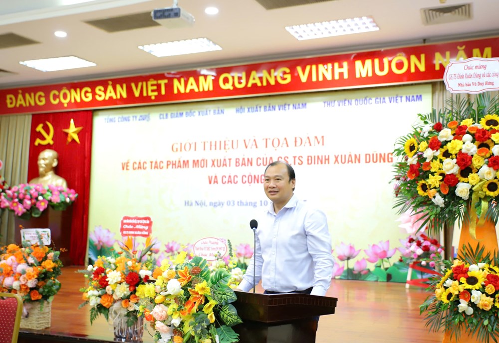 Tọa đàm và ra mắt các tác phẩm mới xuất bản của GS.TS Đinh Xuân Dũng và các cộng sự - ảnh 2