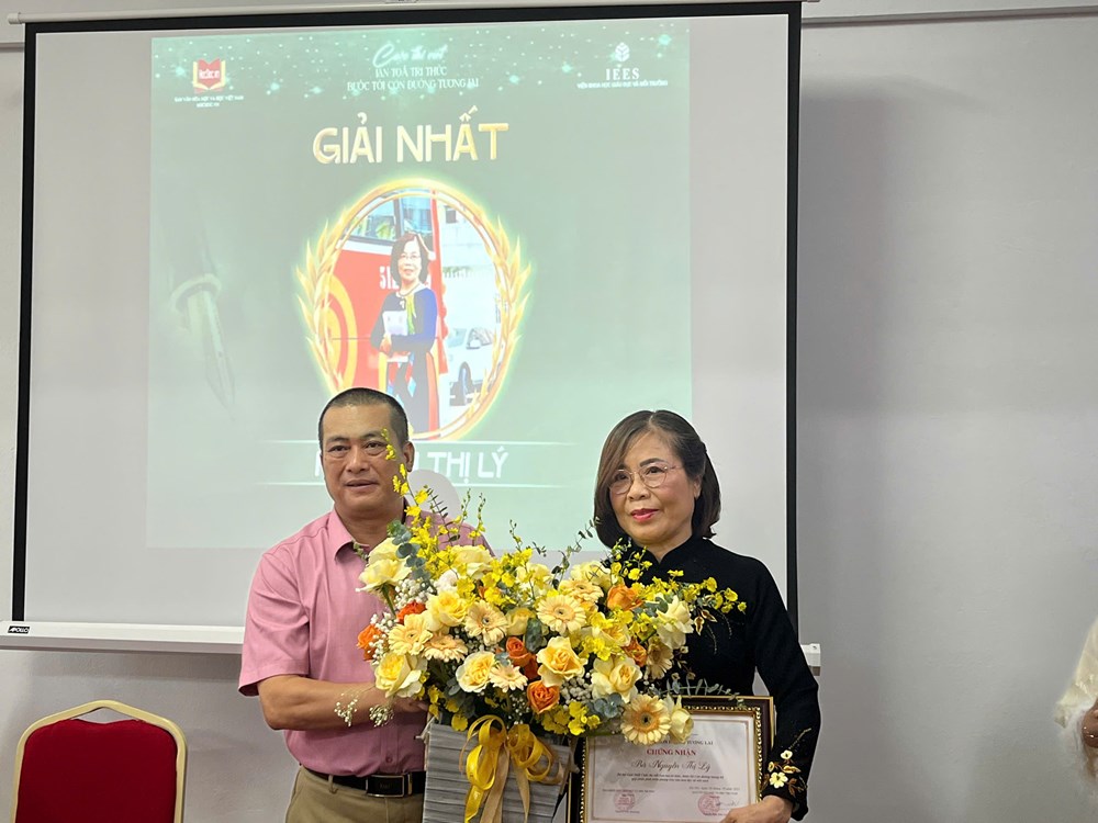 Lễ trao giải cuộc thi viết sách “Lan tỏa tri thức, bước tới Con đường tương lai” - ảnh 1