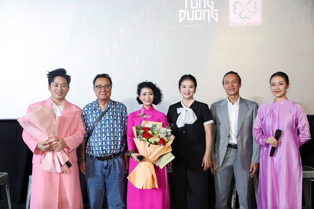 Nhạc sĩ Nhuận Phú ra mắt cùng lúc hai MV đầy cảm xúc mừng Ngày Phụ nữ Việt Nam - ảnh 6