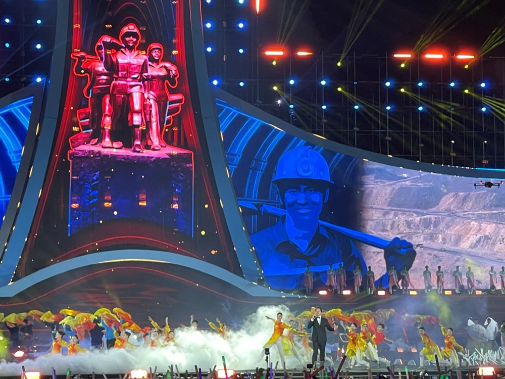 “Hạ Long 2025 – Hào khí Di sản, Bừng sáng tương lai”: Khúc giao hưởng của niềm tin và khát vọng - ảnh 6