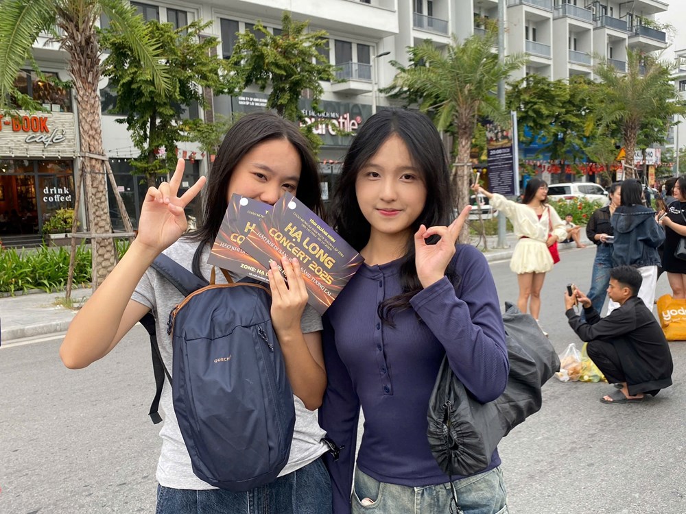 Khán giả đổ về Hạ Long để được sống trọn cảm xúc với concert “Hạ Long 2025“ - ảnh 5