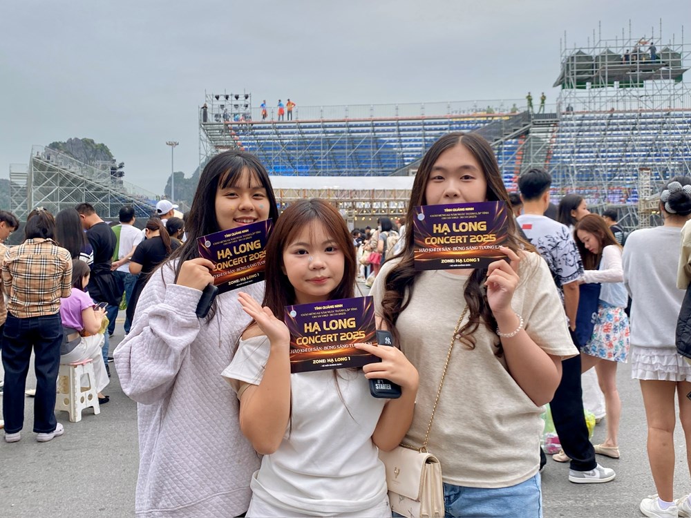 Khán giả đổ về Hạ Long để được sống trọn cảm xúc với concert “Hạ Long 2025“ - ảnh 6