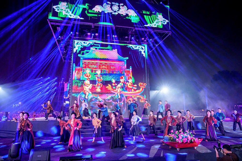 Tổng đạo diễn Phạm Hoàng Giang kể chuyện Thăng Long bằng ngôn ngữ của ánh sáng và âm nhạc - ảnh 3