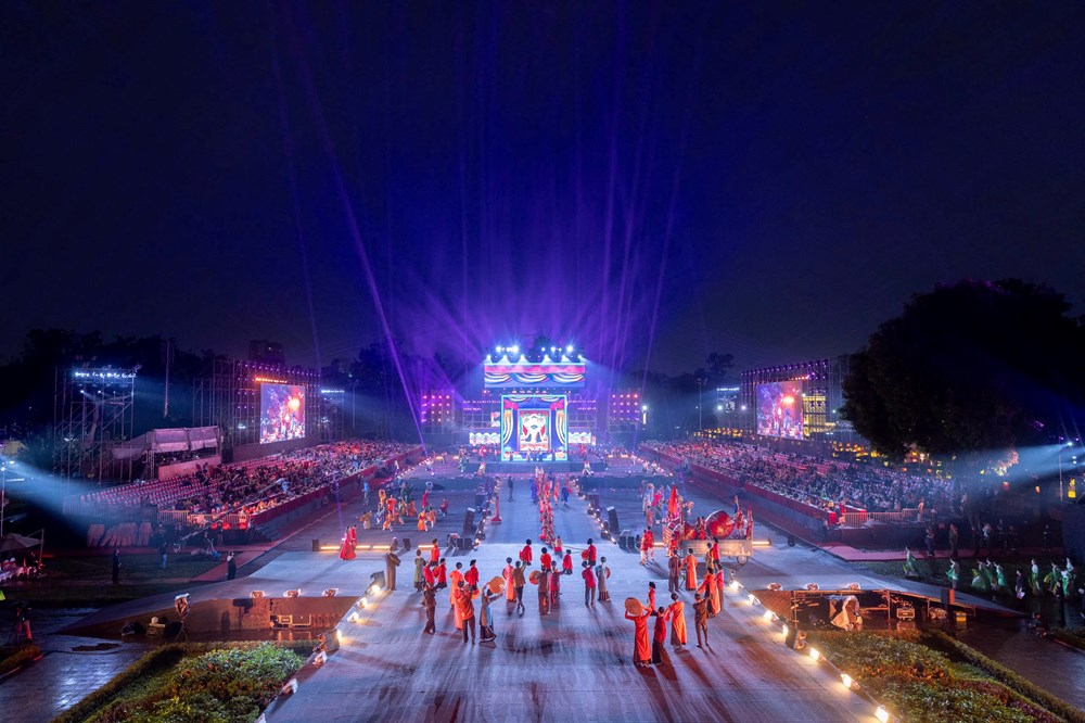 Tổng đạo diễn Phạm Hoàng Giang kể chuyện Thăng Long bằng ngôn ngữ của ánh sáng và âm nhạc - ảnh 1